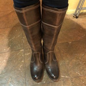 Frye Jane Leather Heeled Boots in nice condition
